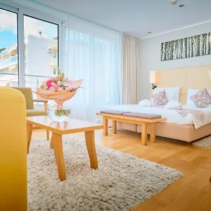 4* Hotel Luminor Astoria Designhotel